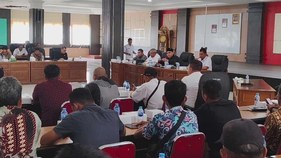 Sengkarut Hutan Adat di Sanggau, Ketori dan Dosan Lawan Dominasi Konsesi