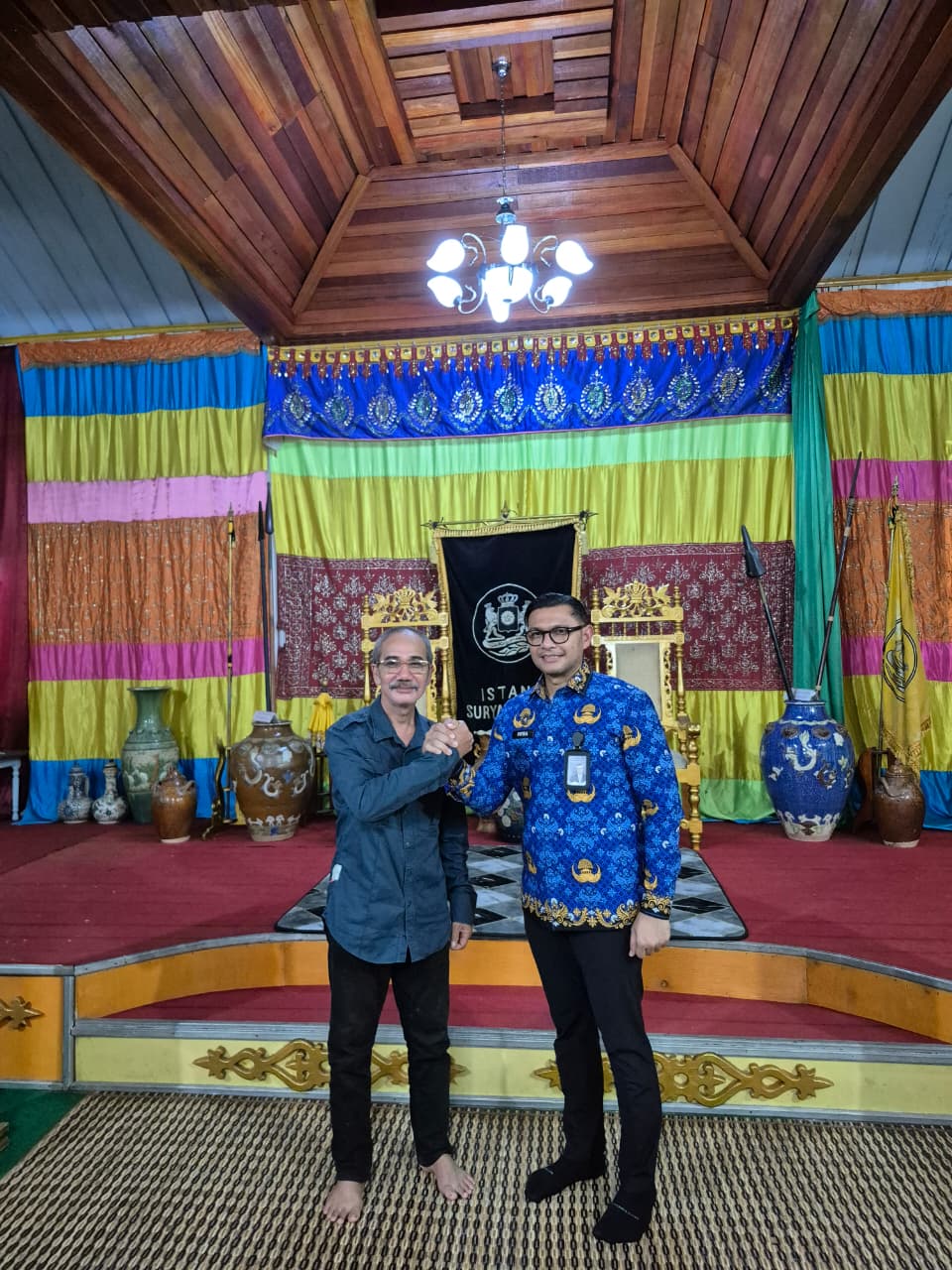 Sinergi Keraton dan Otoritas : Raja Sanggau Puji Kinerja Imigrasi Entikong Jaga Pintu Gerbang Negara dan Marwah Kedaulatan di Perbatasan